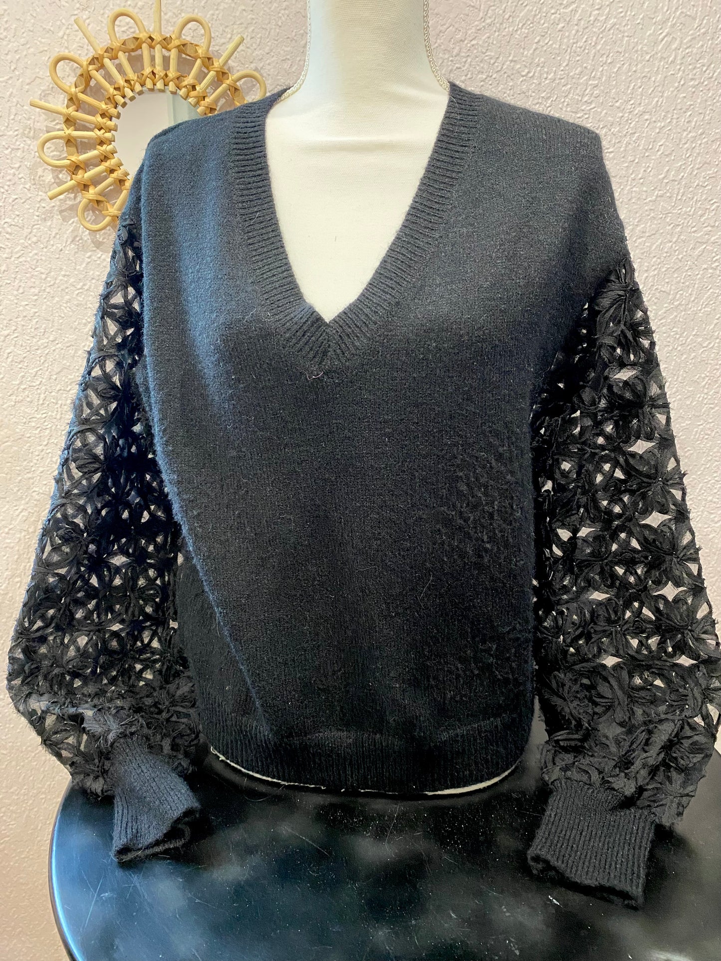 PULL  à manches brodées