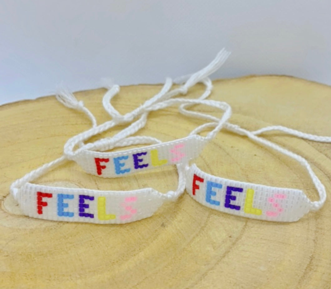 Bracelet en perles FEEL